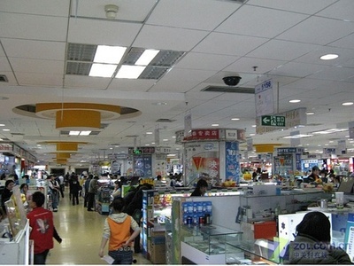 年终市场透视 中关村柜台交易转向现金结算，电子产品销售模式悄然变化