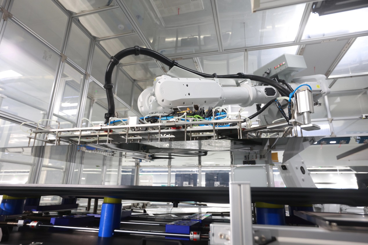 海信电视工厂荣膺全球电视行业首个“灯塔工厂”，引领技术开发新纪元